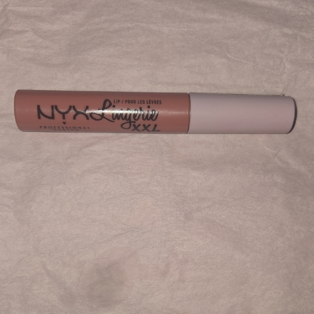 Lip Lingerie XXL Matte Liquid Lipstick - Shade 'Flaunt It'